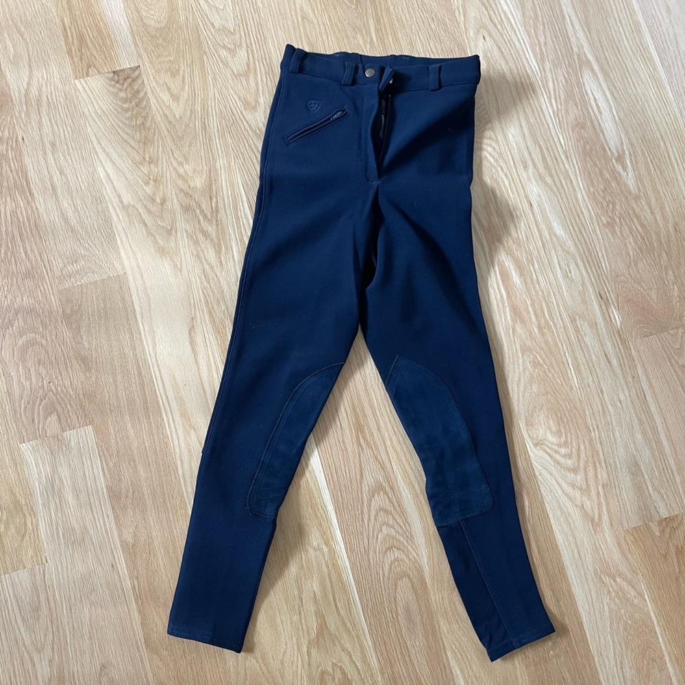 Vintage Ariat pro series riding breeches. SIZE: 24L